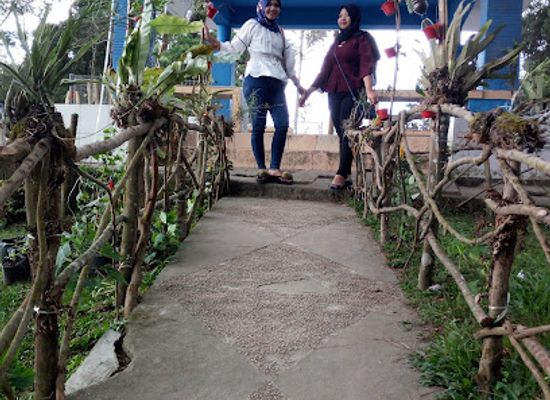 indonesia/north-sumatra/attraction/tugu-kol