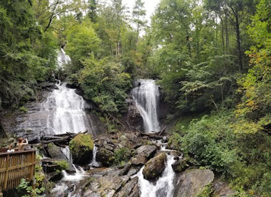 alabama/upland-south/attraction/anna-ruby-falls-recreation-area