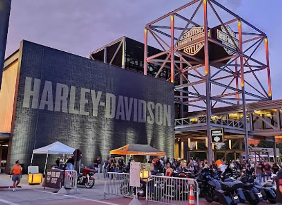 wisconsin/central-wisconsin/attraction/harley-davidson-museum