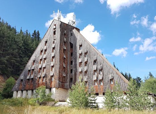 bulgaria/pirin-mountains/attraction/academica-hut