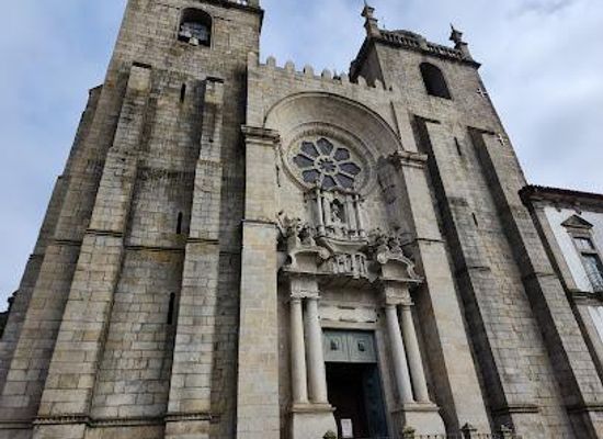 portugal/braga/attraction/porto-cathedral