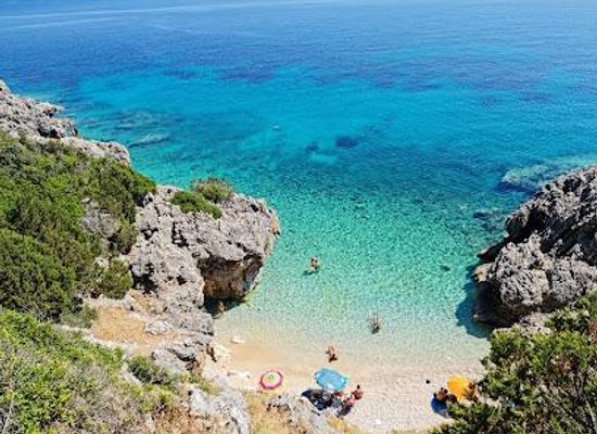 greece/zakynthos/attraction/kako-lagadi-beach