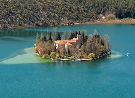 croatia/dalmatia/attraction/visovac-monastery