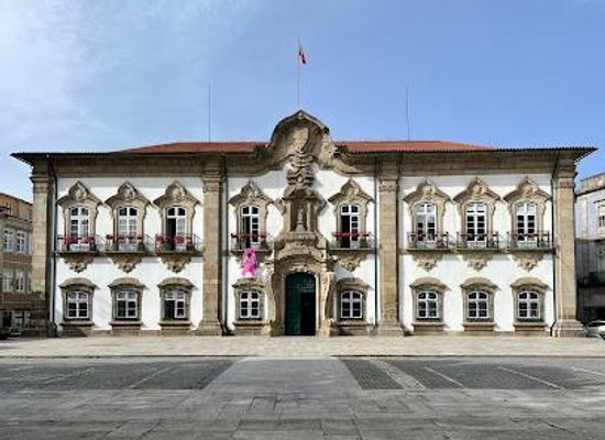 portugal/minho/attraction/braga-city-hall