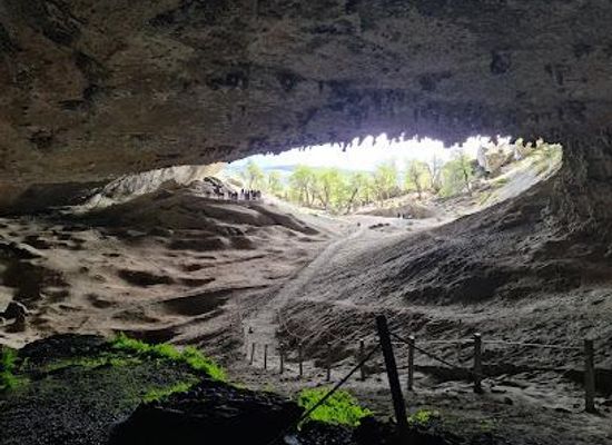 chile/puerto-natales/attraction/mylodon-cave-natural-monument