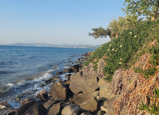 turkiye/kusadasi/guzelcamli/attraction/guzelcamli-iskele