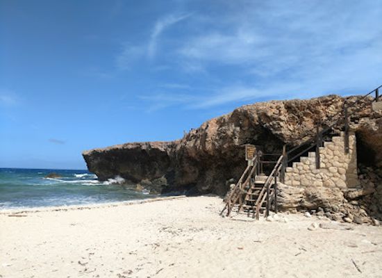 aruba/eagle-beach/attraction/fontein-cave