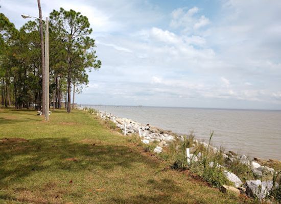 alabama/alabama-coastal-birding-trail/attraction/bayfront-park-a-mobile-county-park