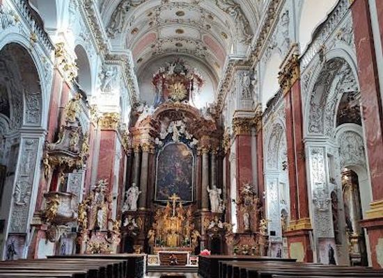 czechia/prague/attraction/church-of-st-ignatius