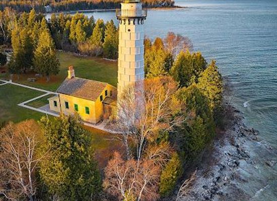 wisconsin/door-county/attraction/cana-island-lighthouse