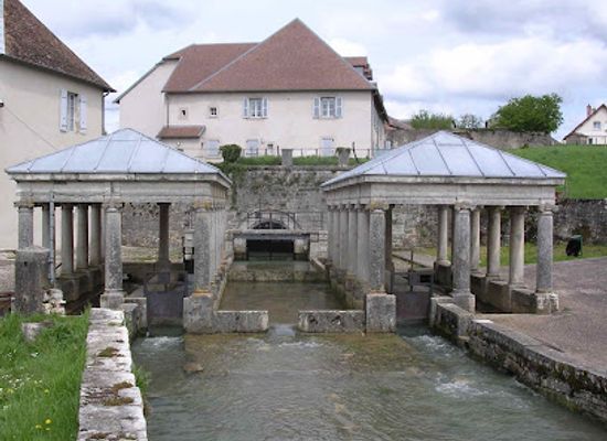 france/franche-comte/attraction/fontaine