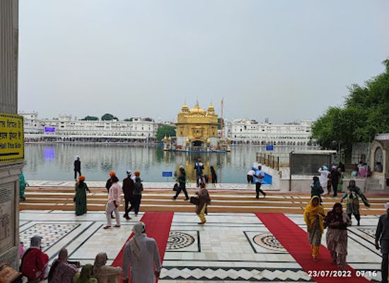 india/amritsar/golden-temple-complex/attraction/shri-dukh-bhanjani-beri-sahib