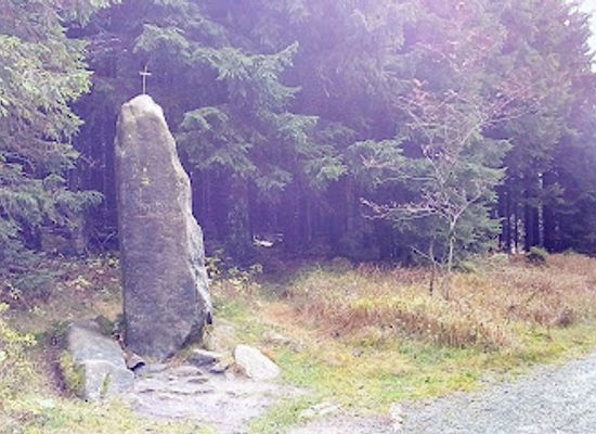germany/fichtel-mountains/attraction/1000m-u-d-m-stein