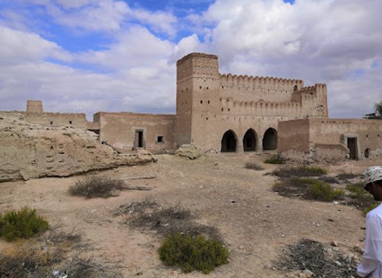 oman/ras-al-jinz/attraction/aal-hamuda-castle