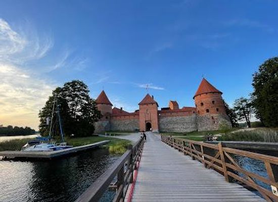 lithuania/trakai-island-castle/attraction/lake-galve