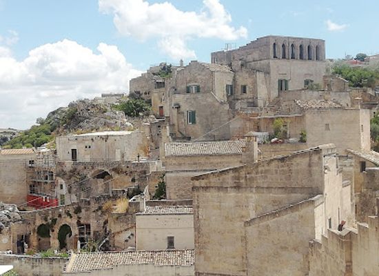 italy/matera/sasso-caveoso/attraction/belvedere-di-piazza-giovanni-pascoli
