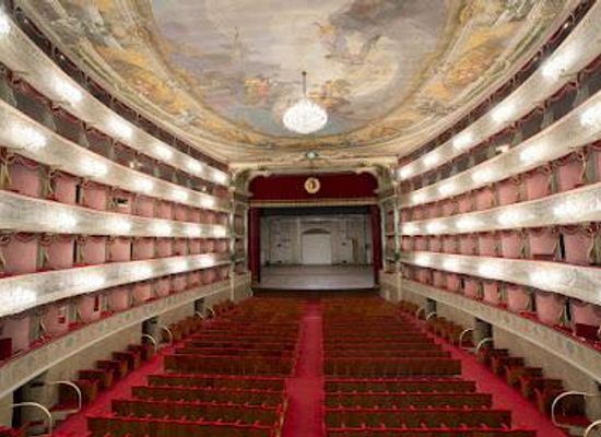 italy/bergamo/attraction/gaetano-donizetti-theater