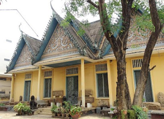 cambodia/battambang/attraction/seng-hout-hotel-tour