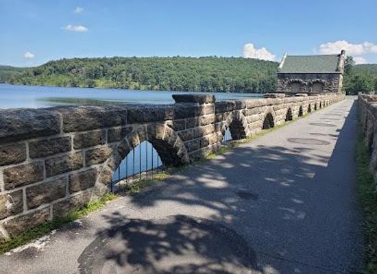 pennsylvania/scranton/attraction/lake-scranton-walking-trail