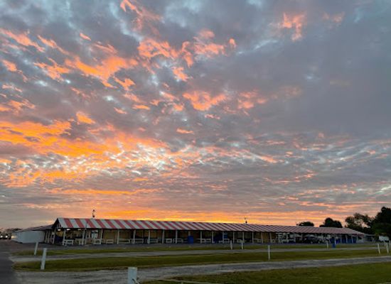 florida/lake-okeechobee/attraction/trading-post-flea-market