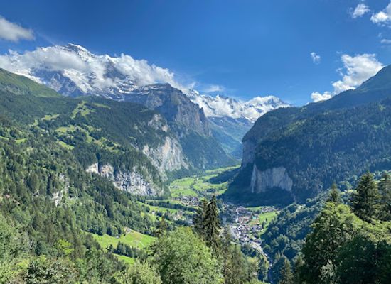 switzerland/lauterbrunnen-valley/attraction/moenchblick