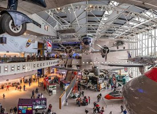 maryland/laurel/attraction/smithsonian-national-air-and-space-museum