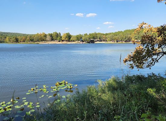 oklahoma/choctaw-country/attraction/robbers-cave-state-park