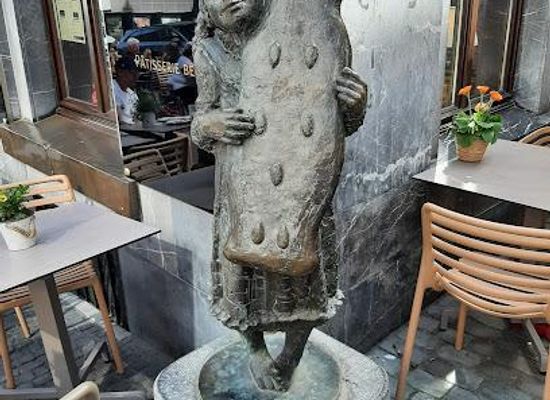 germany/aachen/attraction/printenmadchen
