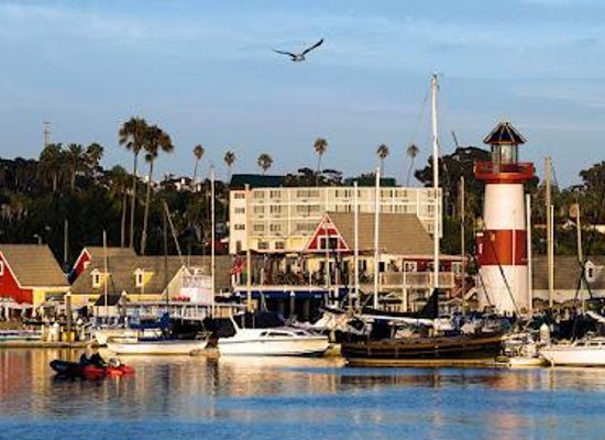 california/temecula/attraction/oceanside-harbor-village