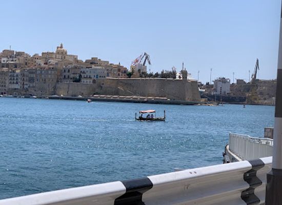 malta/three-cities/attraction/malta-fun-train-valletta
