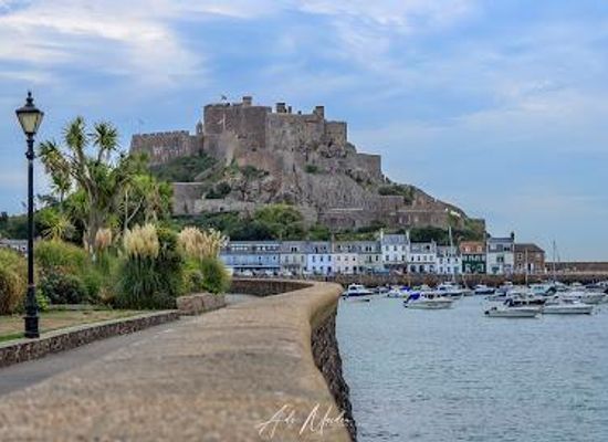 jersey/st-aubin/attraction/mont-orgueil-castle