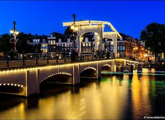 netherlands/vechtstreek/attraction/skinny-bridge