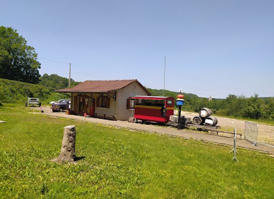 france/burgundy/attraction/petit-train-de-l-yonne