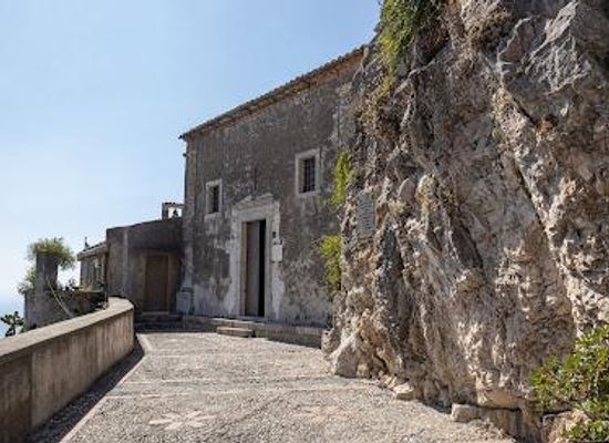 italy/taormina/attraction/chiesa-madonna-della-rocca