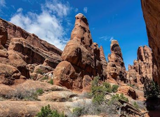 utah/arches-national-park/attraction/fiery-furnace