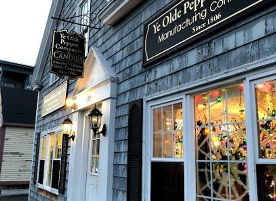 iowa/newton/attraction/ye-olde-pepper-companie