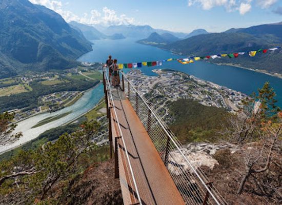 norway/more-og-romsdal/attraction/visit-romsdal