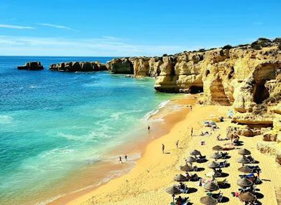 portugal/algarve/attraction/praia-da-coelha