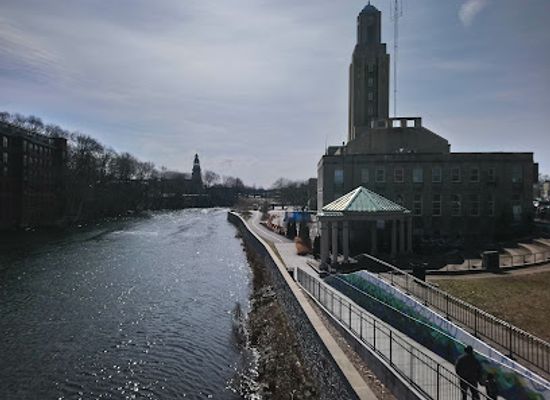 rhode-island/pawtucket/attraction/pawtucket-armory-arts-center