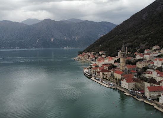 montenegro/kotor-bay/attraction/perast
