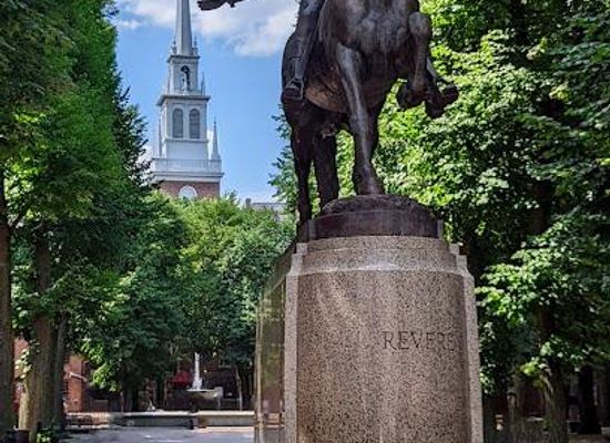 massachusetts/lowell/attraction/paul-revere-mall