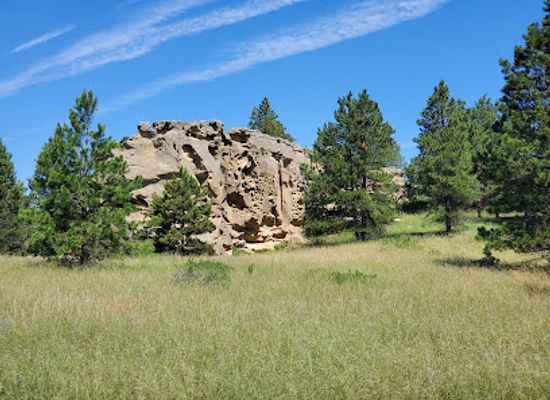 montana/absaroka-beartooth-wilderness/attraction/medicine-rocks-state-park