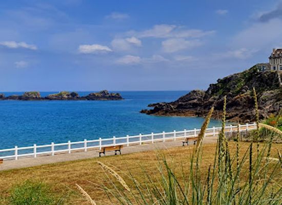 france/saint-malo/attraction/rotheneuf-free-fr