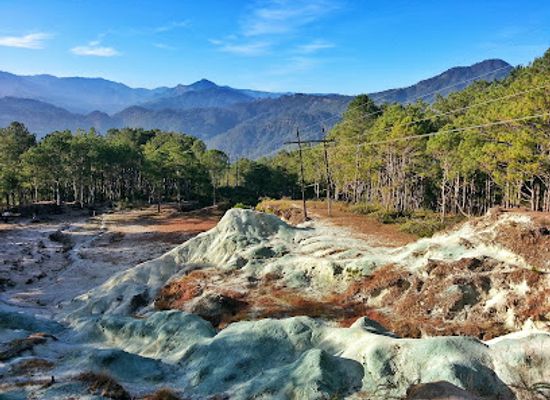 philippines/luzon/attraction/blue-soil-hills