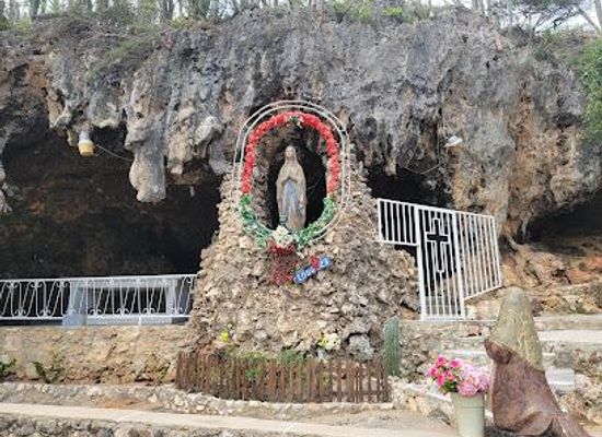 aruba/sero-blanco/attraction/grotto-of-lourdes-outdoor-chapel