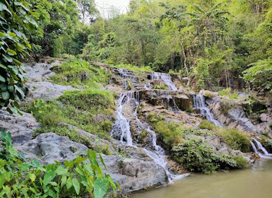 thailand/northern-thailand/attraction/mae-phun-waterfall-laplae-town