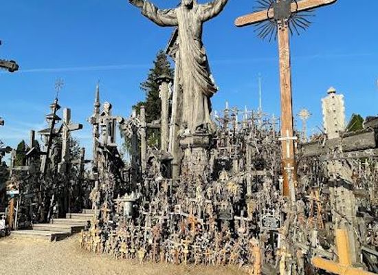 lithuania/siauliai/attraction/hill-of-crosses