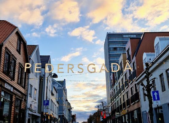 norway/stavanger/attraction/pedersgada-portal