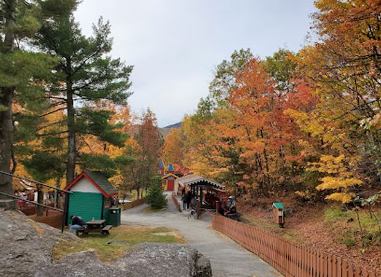 new-york/adirondack-mountains/attraction/santa-s-workshop-north-pole-ny