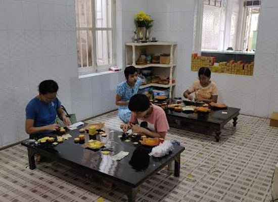 myanmar-burma/pyin-oo-lwin/attraction/king-galon-gold-leaf-workshop
